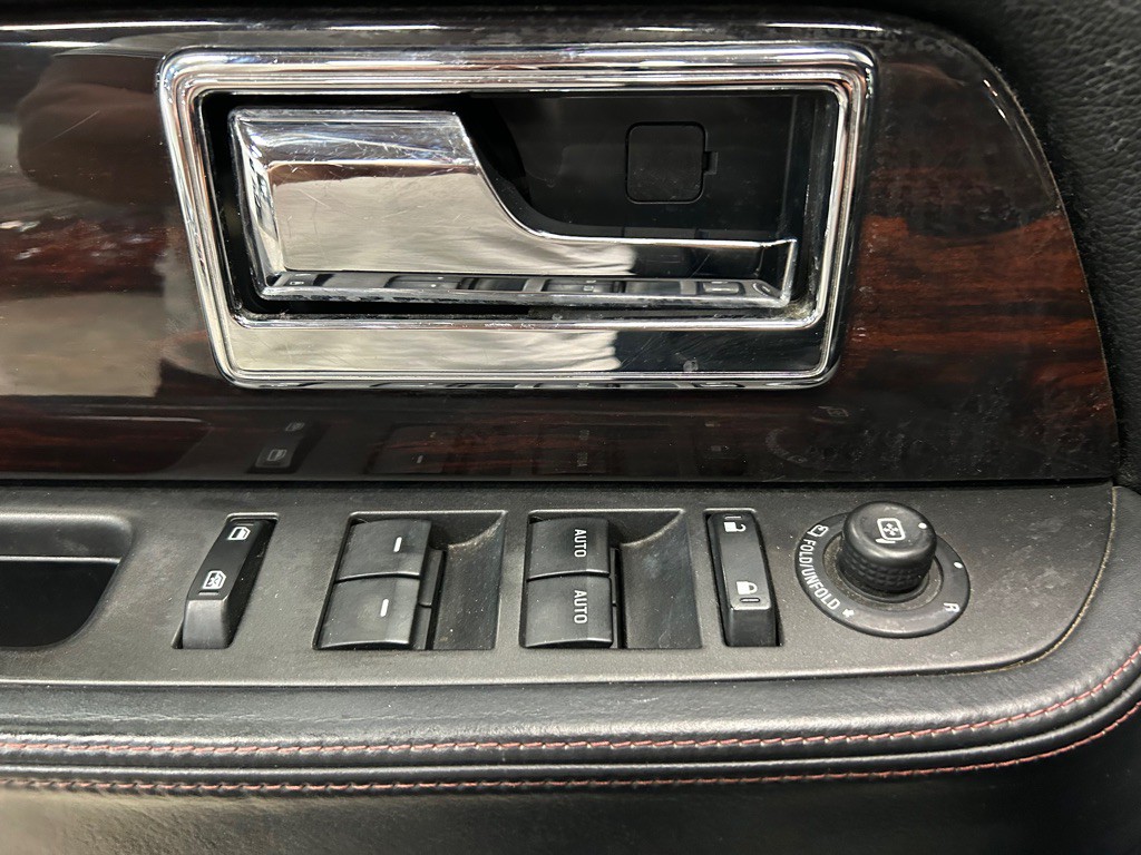 2017 Lincoln Navigator Image 14