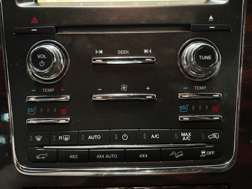 2017 Lincoln Navigator Image 21