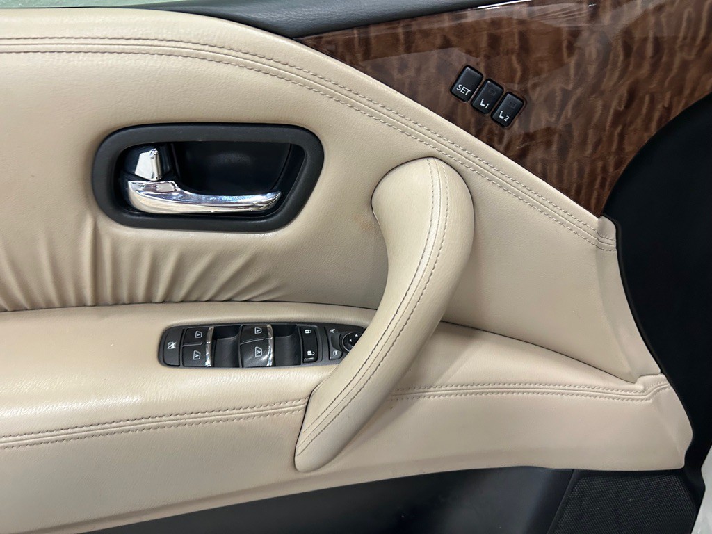 2020 Nissan Armada Image 15