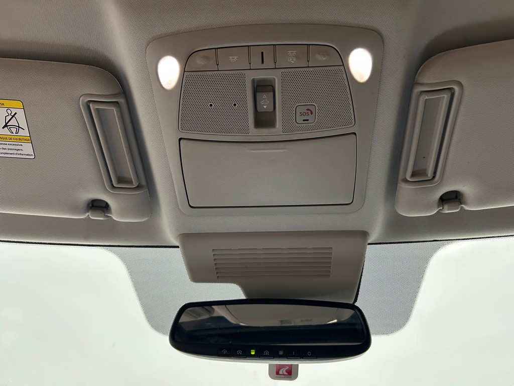 2020 Nissan Armada Image 25