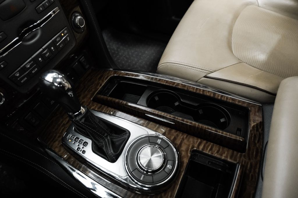 2020 Nissan Armada Image 28