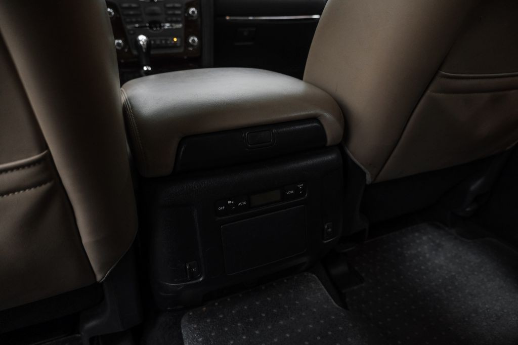 2020 Nissan Armada Image 39