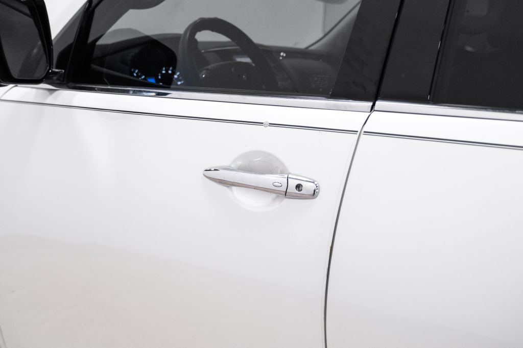 2020 Nissan Armada Image 44