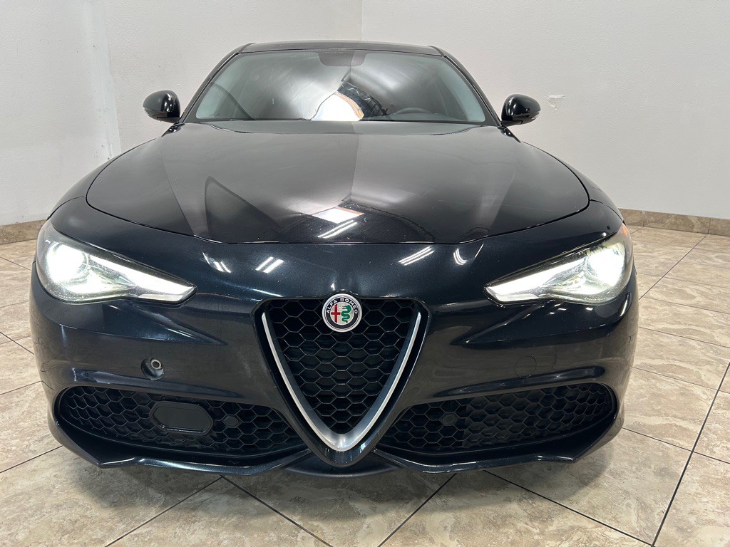 2017 Alfa Romeo Giulia Image 4
