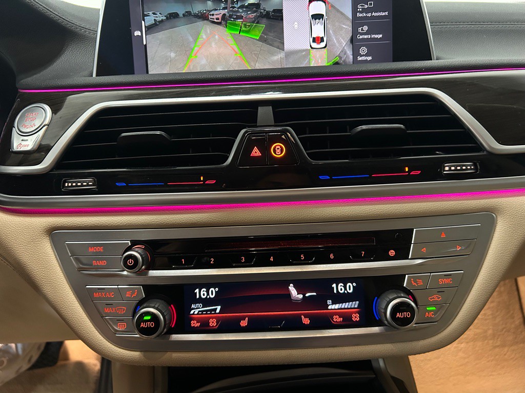 2020 BMW 7 Series Image 24