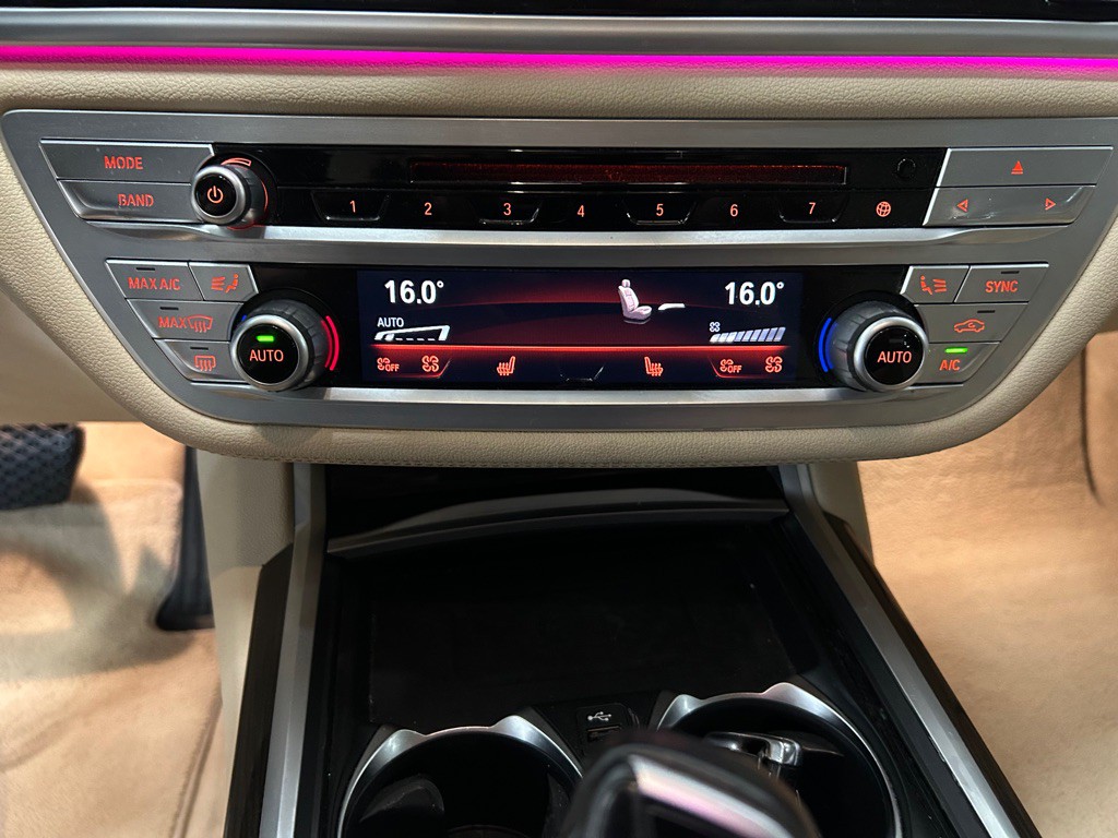 2020 BMW 7 Series Image 27