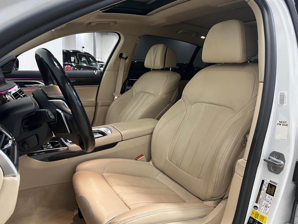 2020 BMW 7 Series Image 30