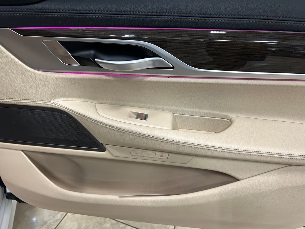 2020 BMW 7 Series Image 34