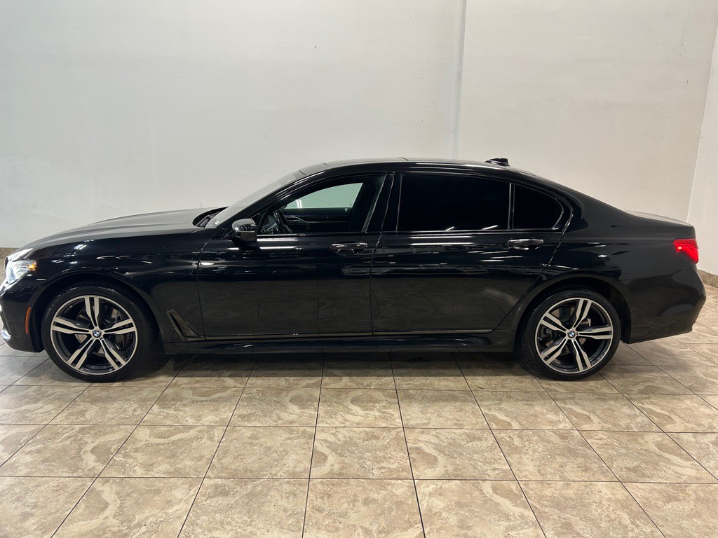 2019 BMW 7 Series Image 3