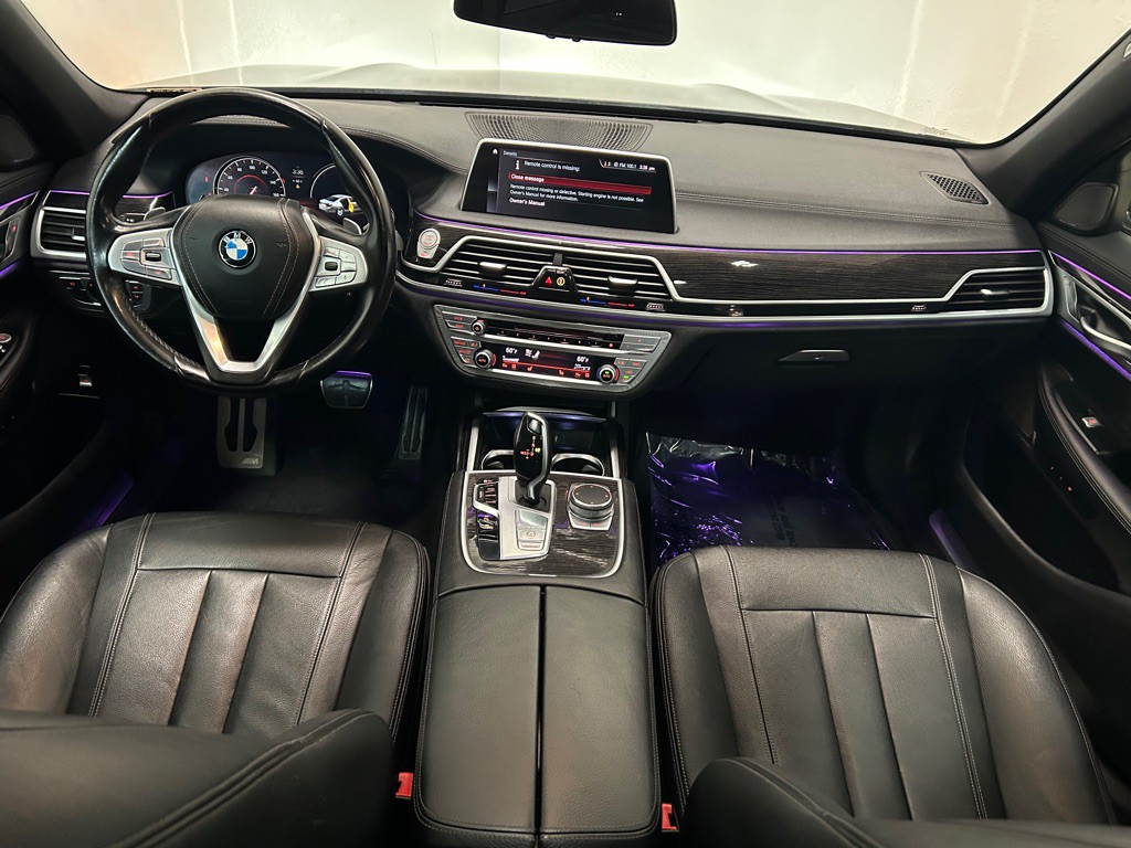 2019 BMW 7 Series Image 32