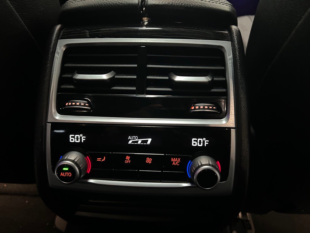 2019 BMW 7 Series Image 34