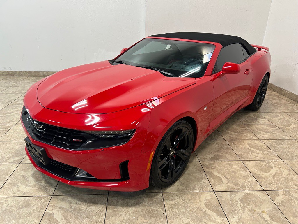 2019 Chevrolet Camaro Image 1