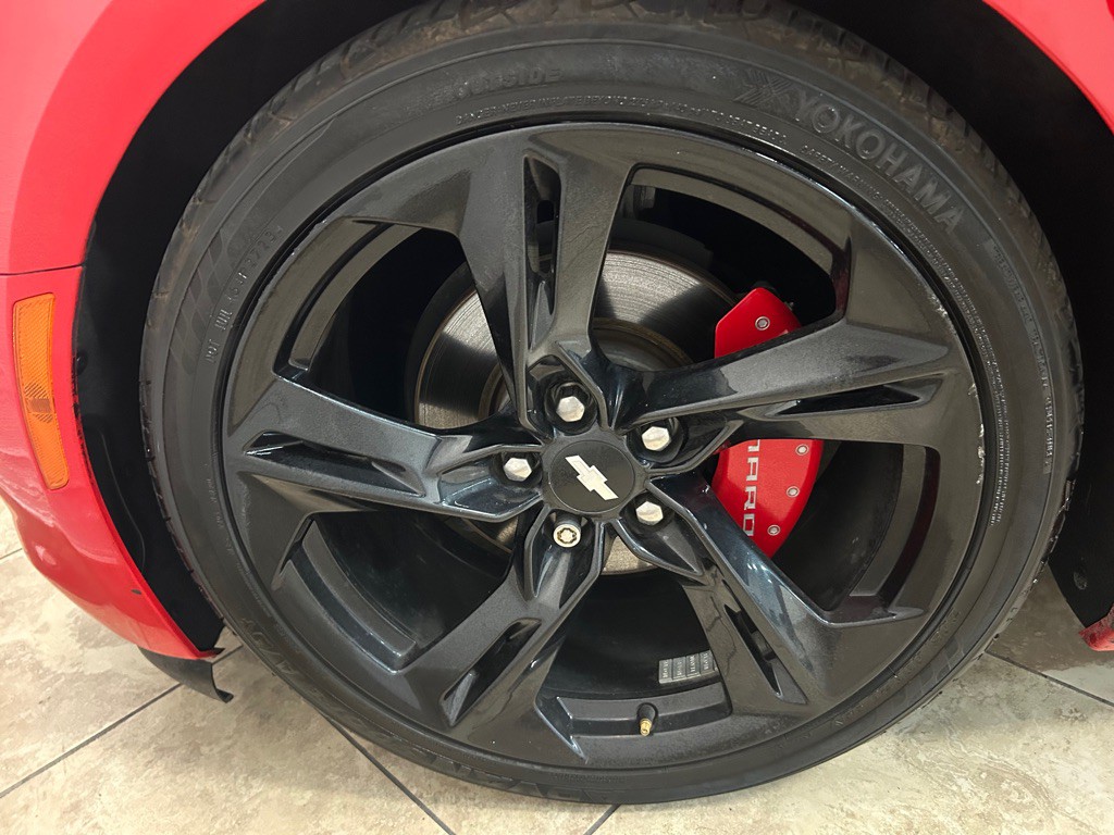 2019 Chevrolet Camaro Image 13