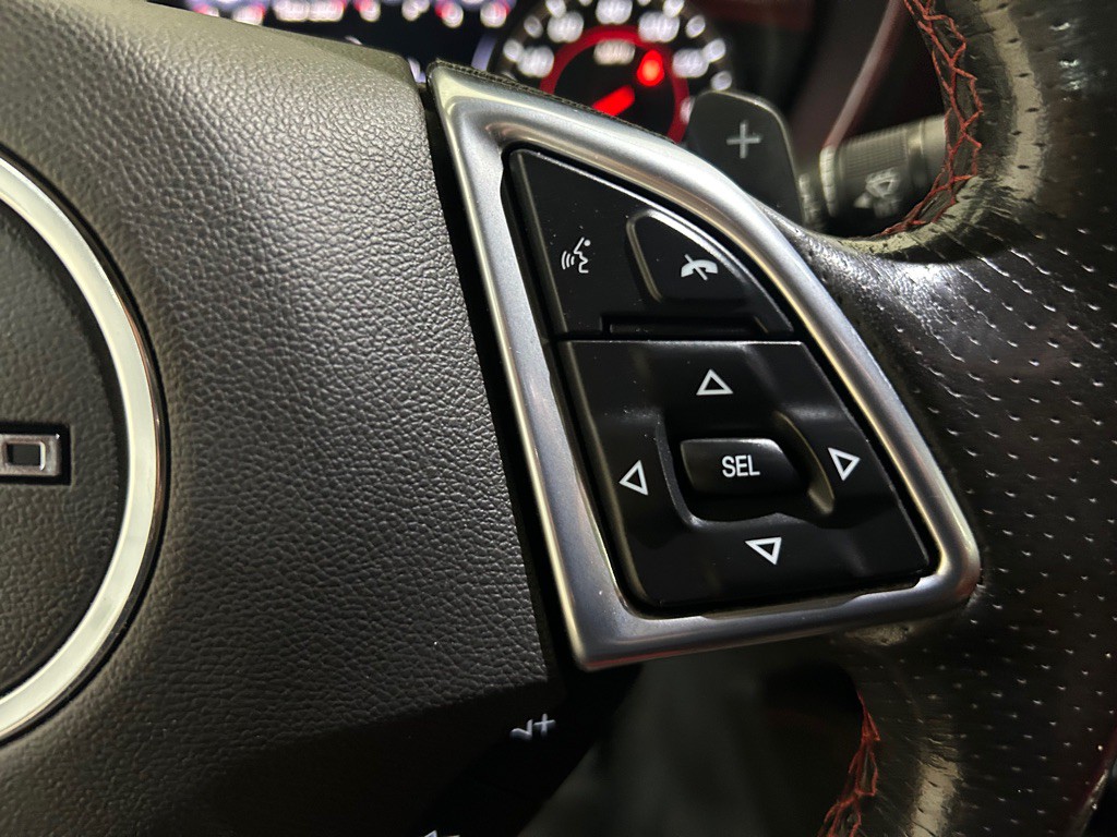 2019 Chevrolet Camaro Image 19