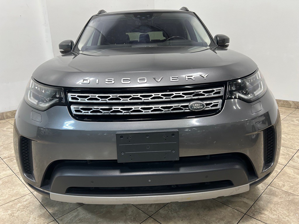 2017 Land Rover Discovery Image 3
