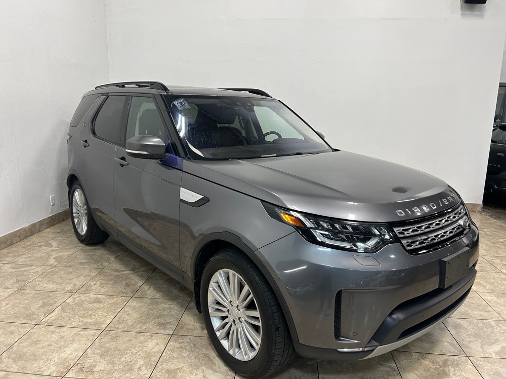 2017 Land Rover Discovery Image 5