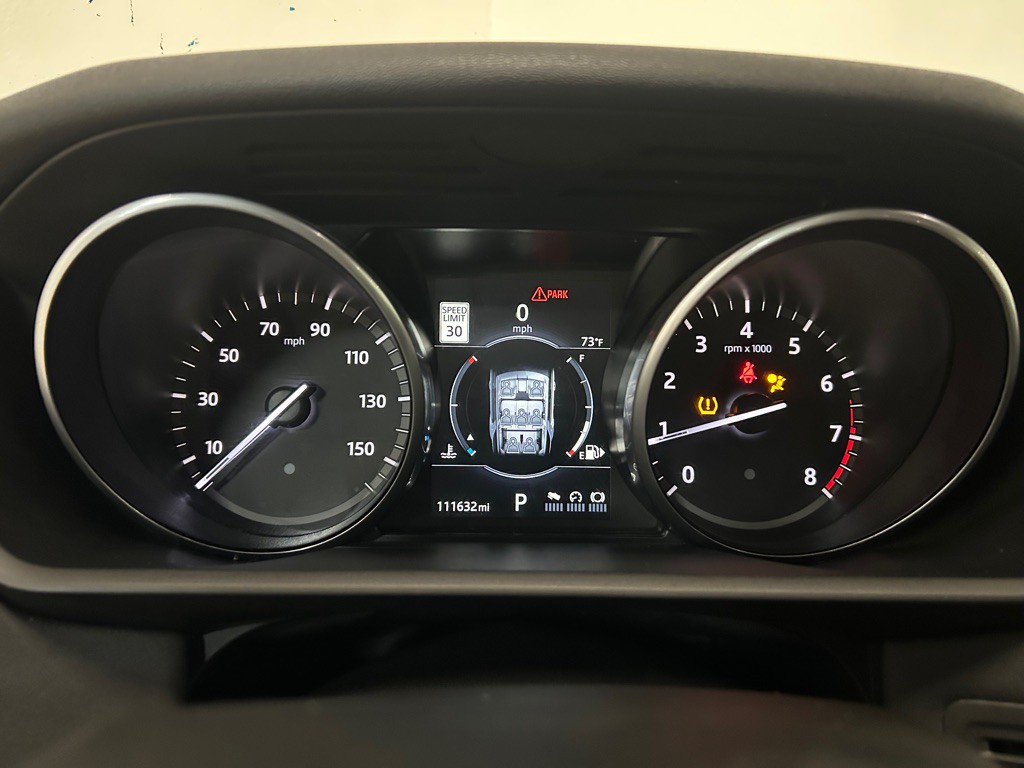 2017 Land Rover Discovery Image 16