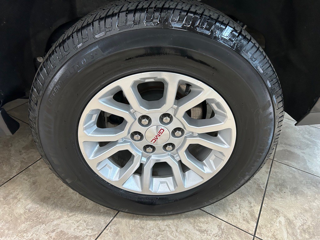 2019 GMC Yukon Image 12