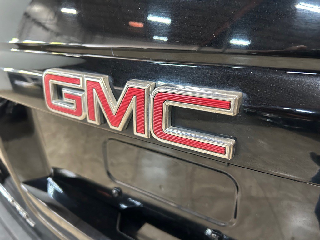 2019 GMC Yukon Image 16