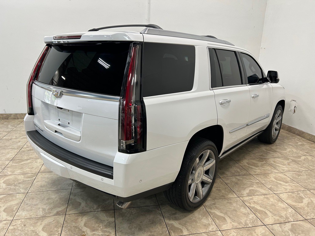 2017 Cadillac Escalade Image 7