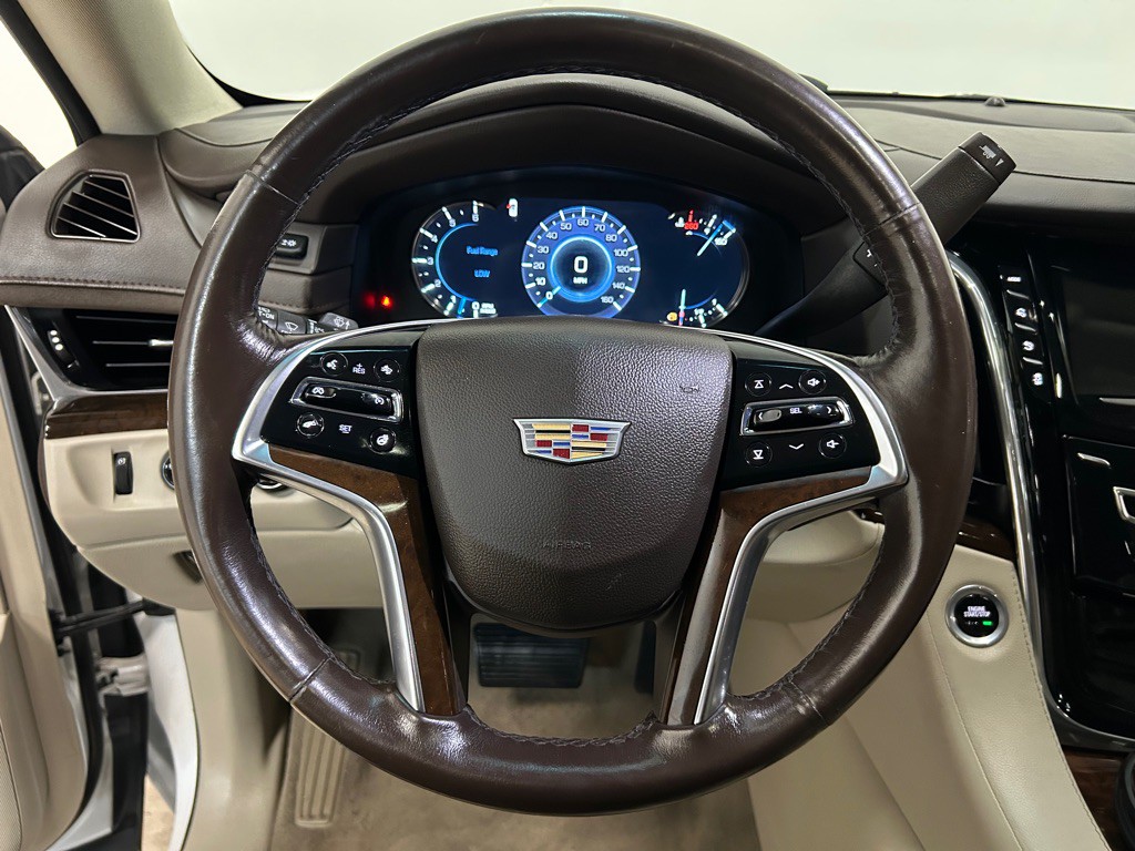 2017 Cadillac Escalade Image 20