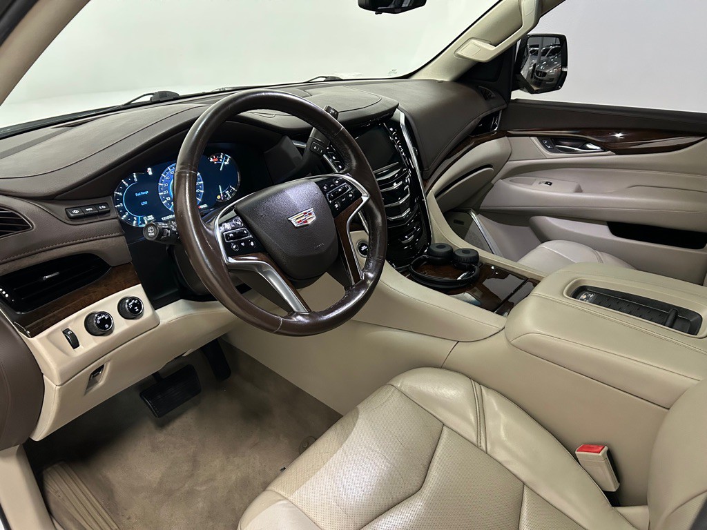 2017 Cadillac Escalade Image 24