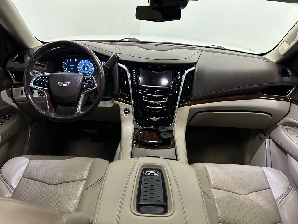 2017 Cadillac Escalade Image 29