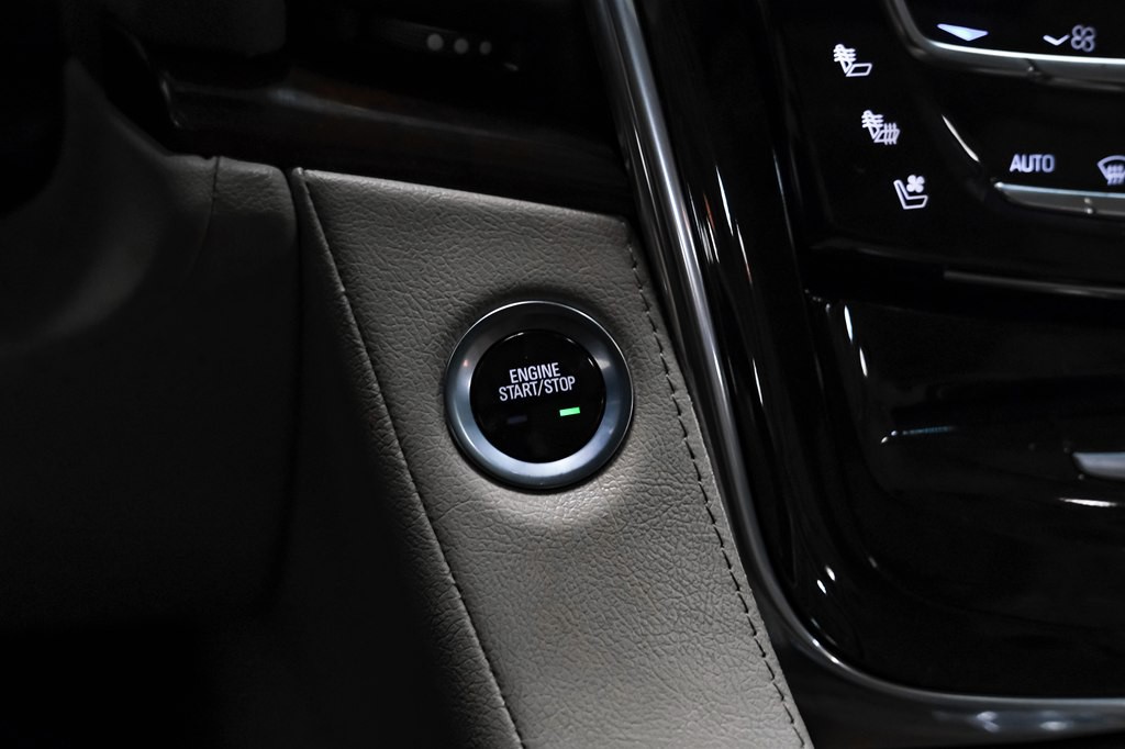 2017 Cadillac Escalade Image 20