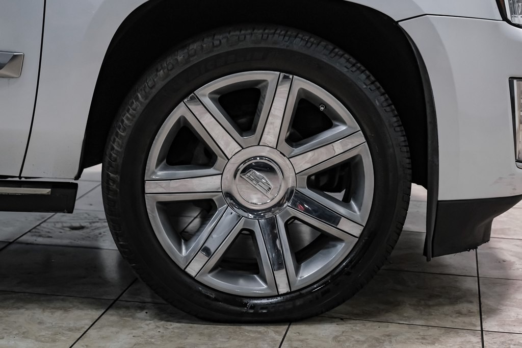 2017 Cadillac Escalade Image 49