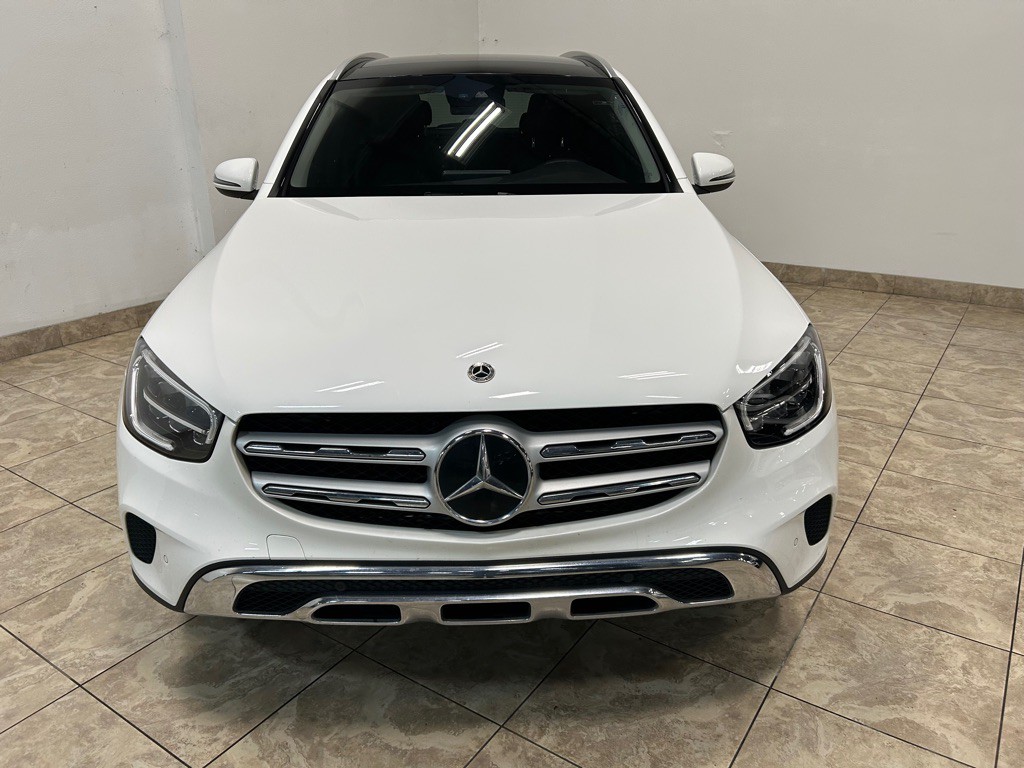 2022 Mercedes-Benz GLC-Class Image 2