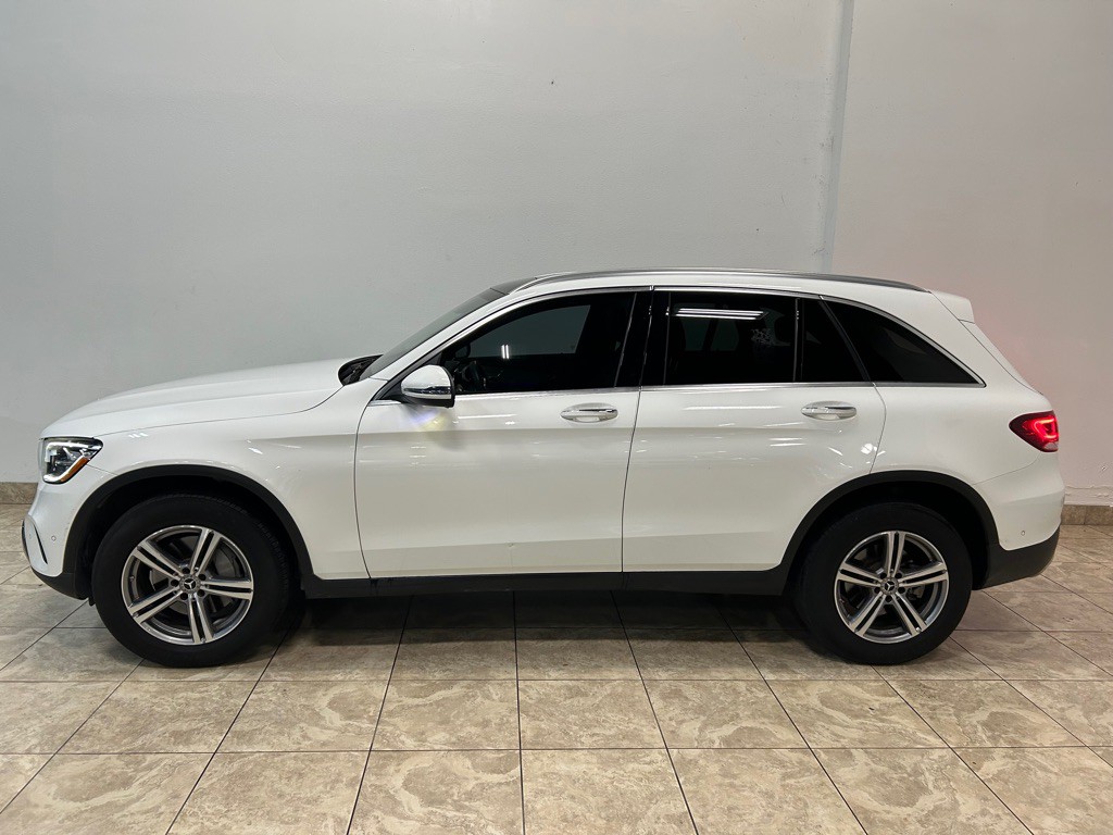 2022 Mercedes-Benz GLC-Class Image 3