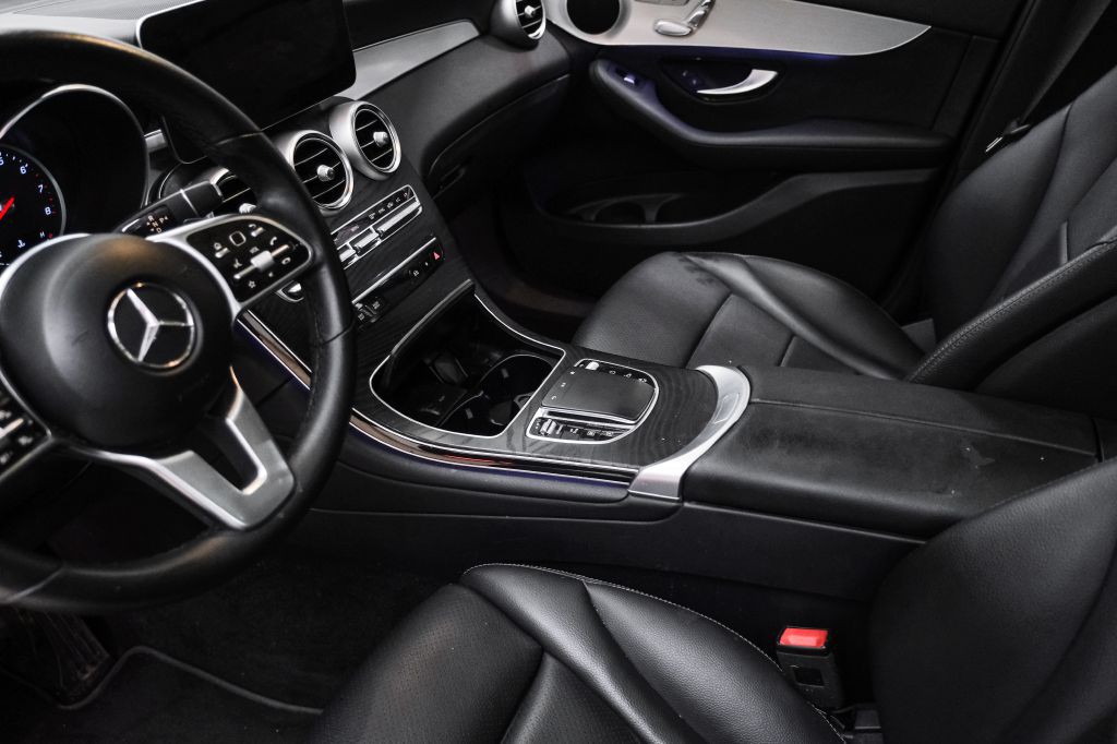 2022 Mercedes-Benz GLC-Class Image 23