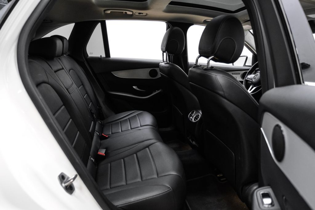 2022 Mercedes-Benz GLC-Class Image 36