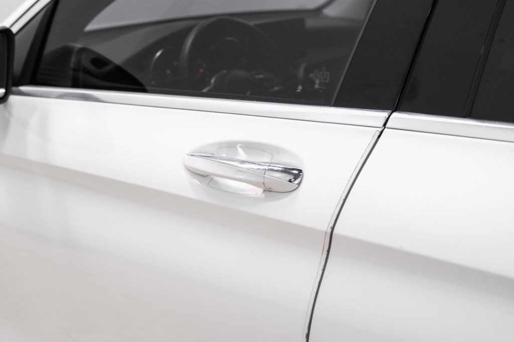 2022 Mercedes-Benz GLC-Class Image 42