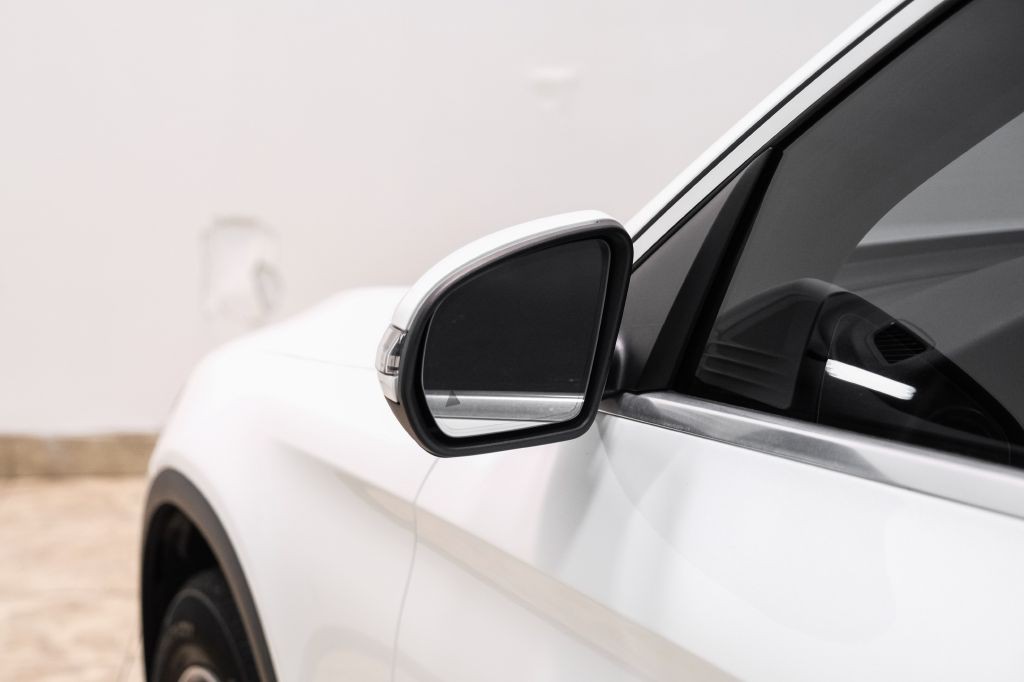 2022 Mercedes-Benz GLC-Class Image 43