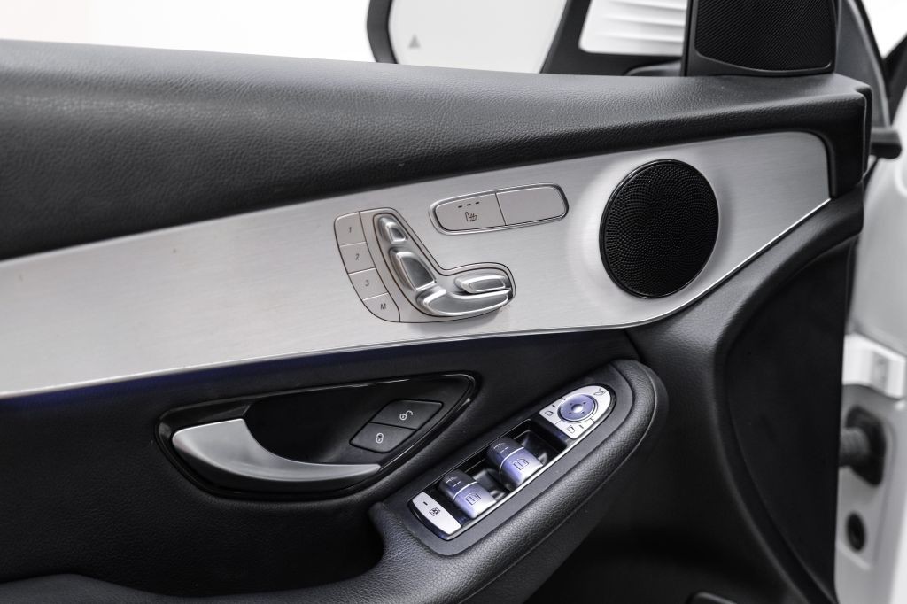 2022 Mercedes-Benz GLC-Class Image 45