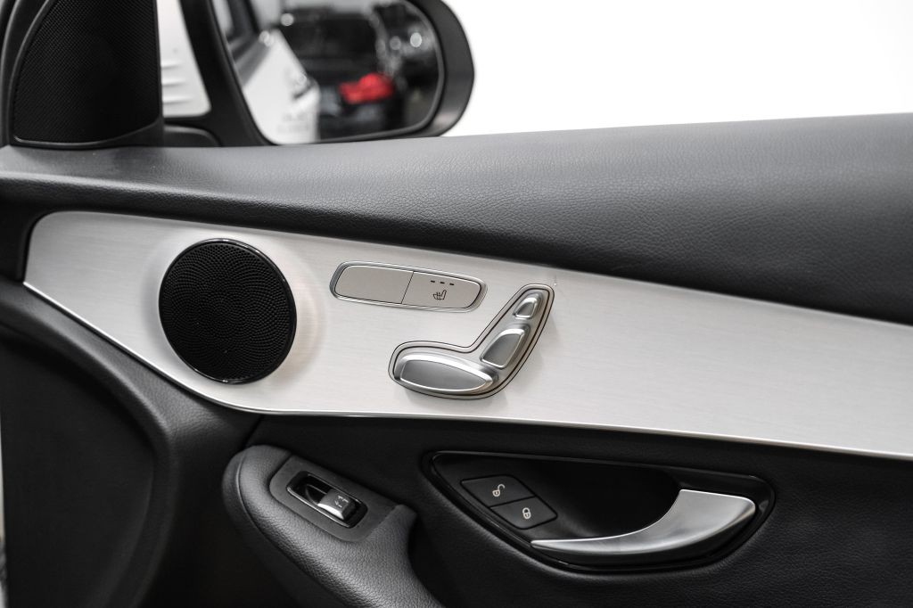 2022 Mercedes-Benz GLC-Class Image 48