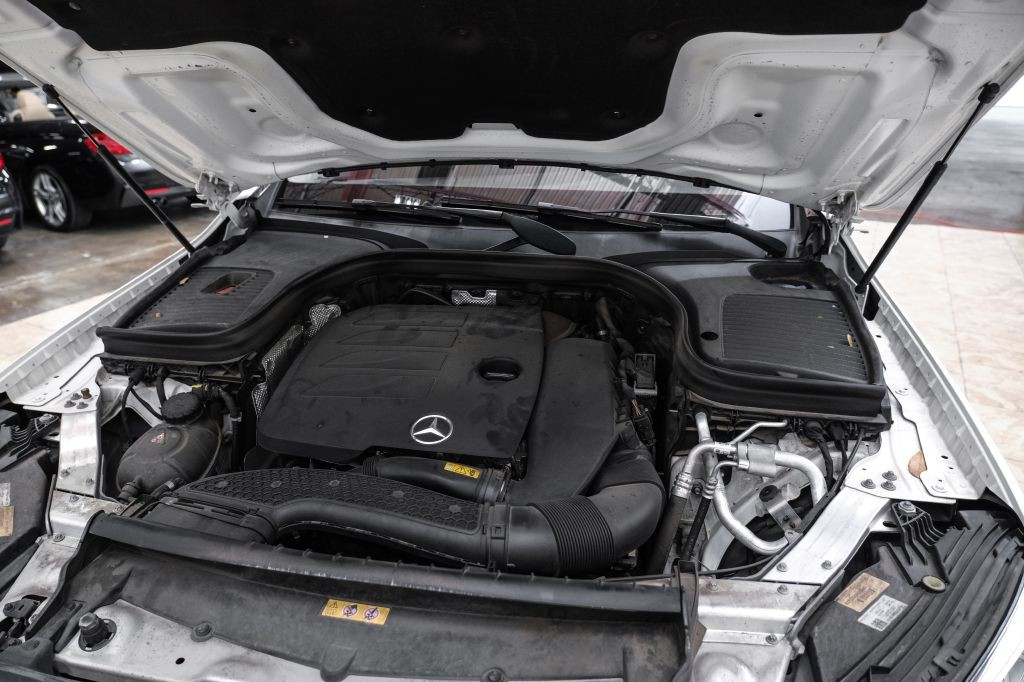 2022 Mercedes-Benz GLC-Class Image 54