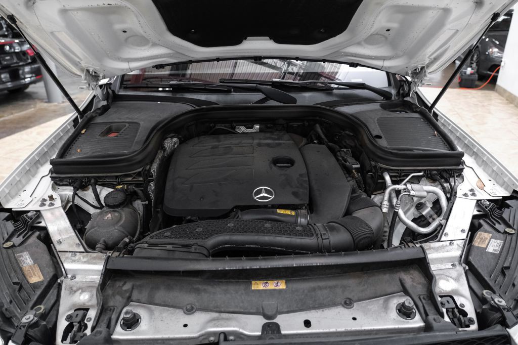 2022 Mercedes-Benz GLC-Class Image 55