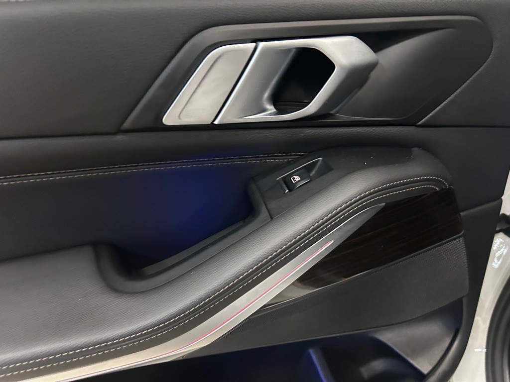 2019 BMW X5 Image 32