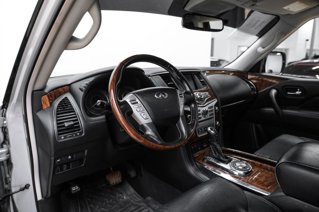 2019 INFINITI QX80 Image 3