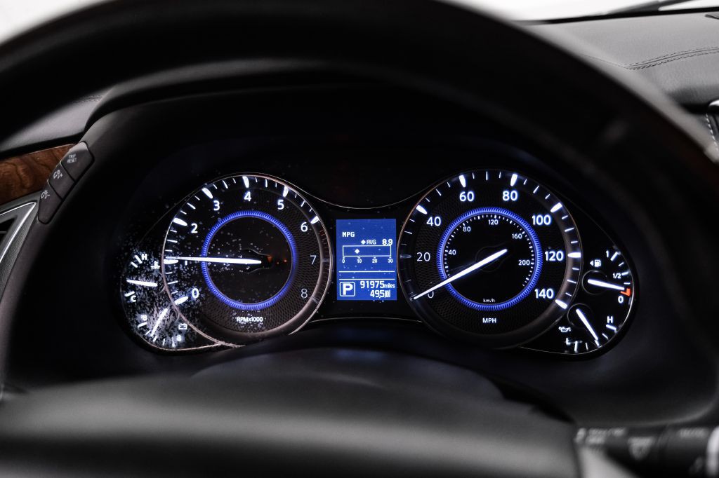 2019 INFINITI QX80 Image 18