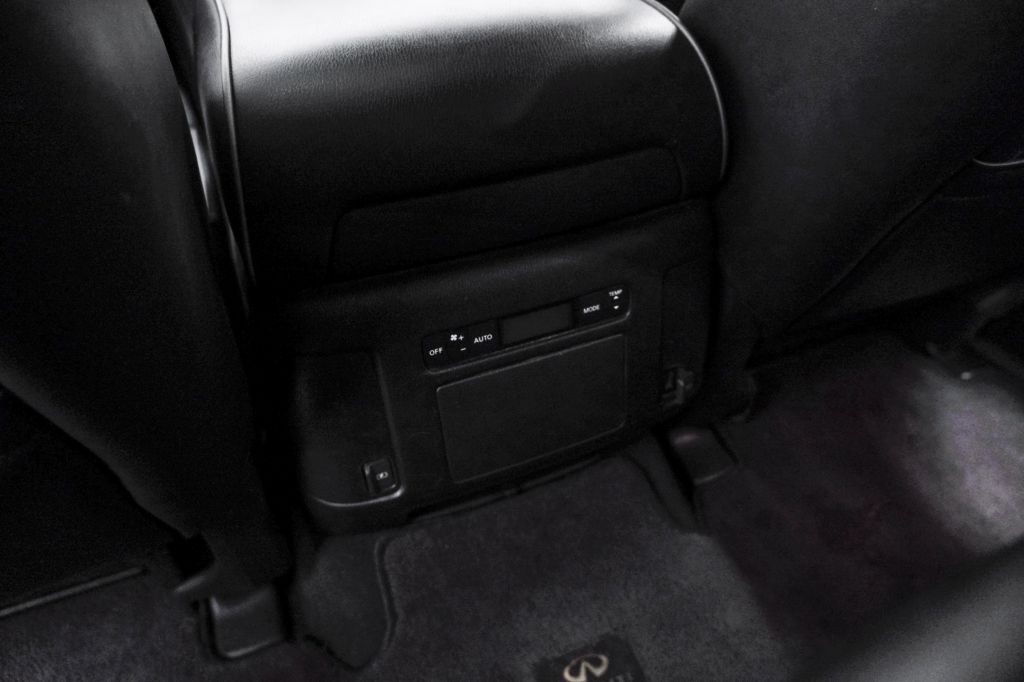 2019 INFINITI QX80 Image 40