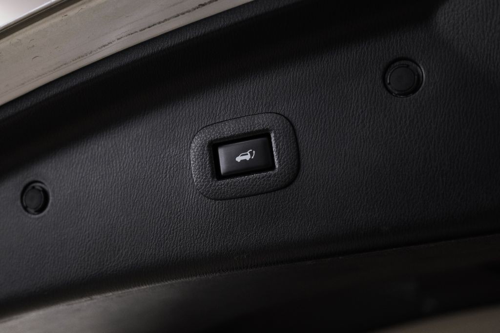 2019 INFINITI QX80 Image 59