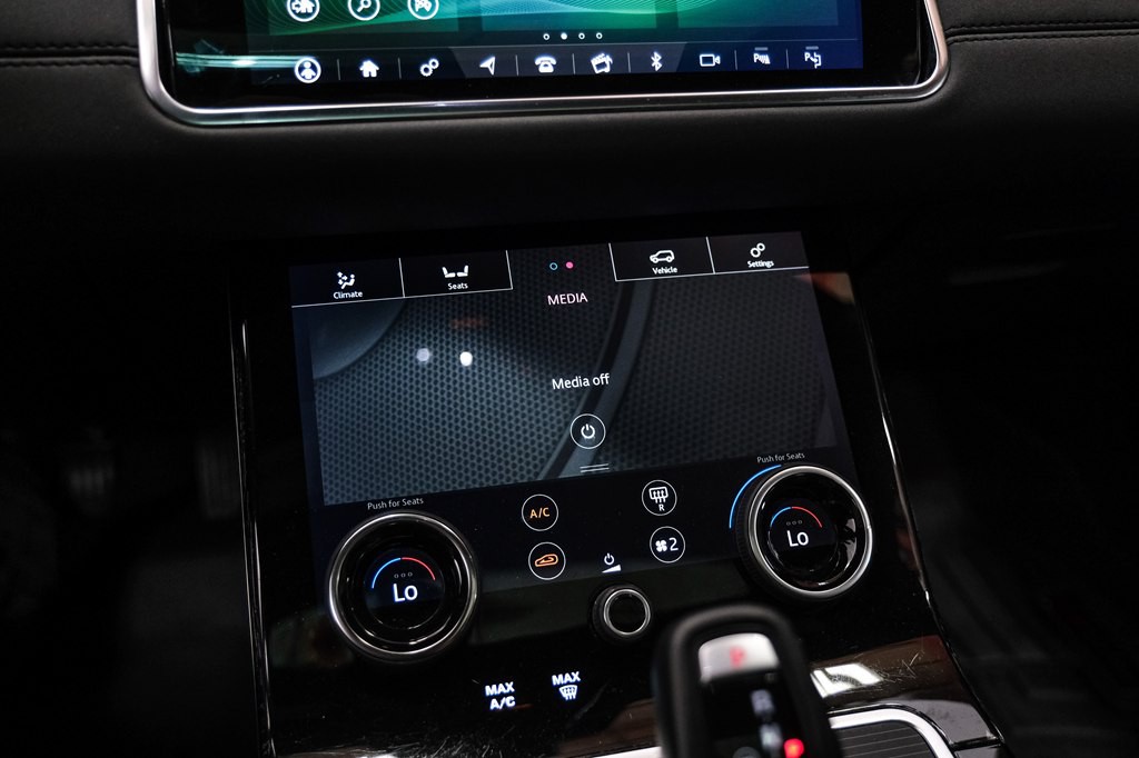 2020 Land Rover Range Rover Evoque Image 22