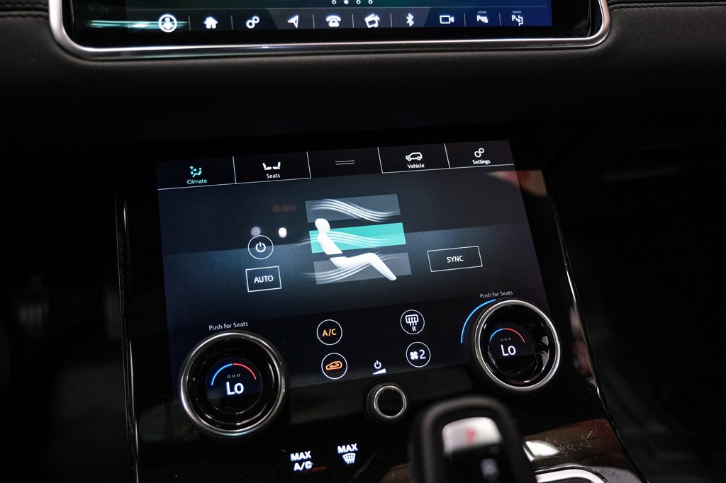 2020 Land Rover Range Rover Evoque Image 24