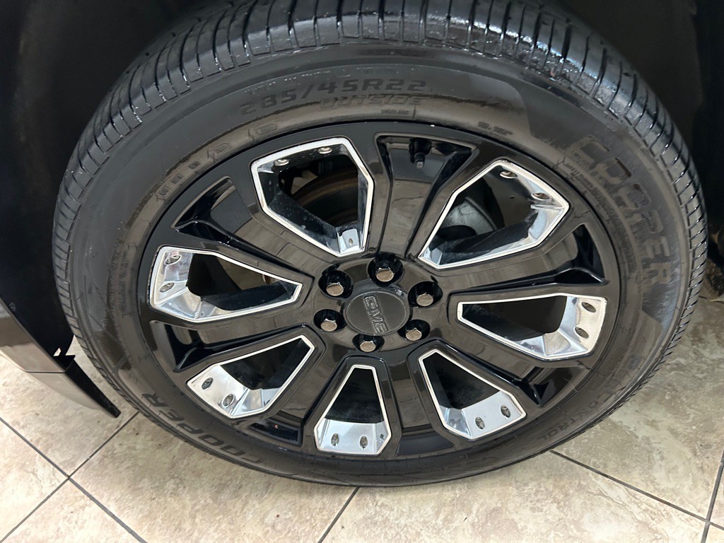 2016 GMC Yukon Image 13