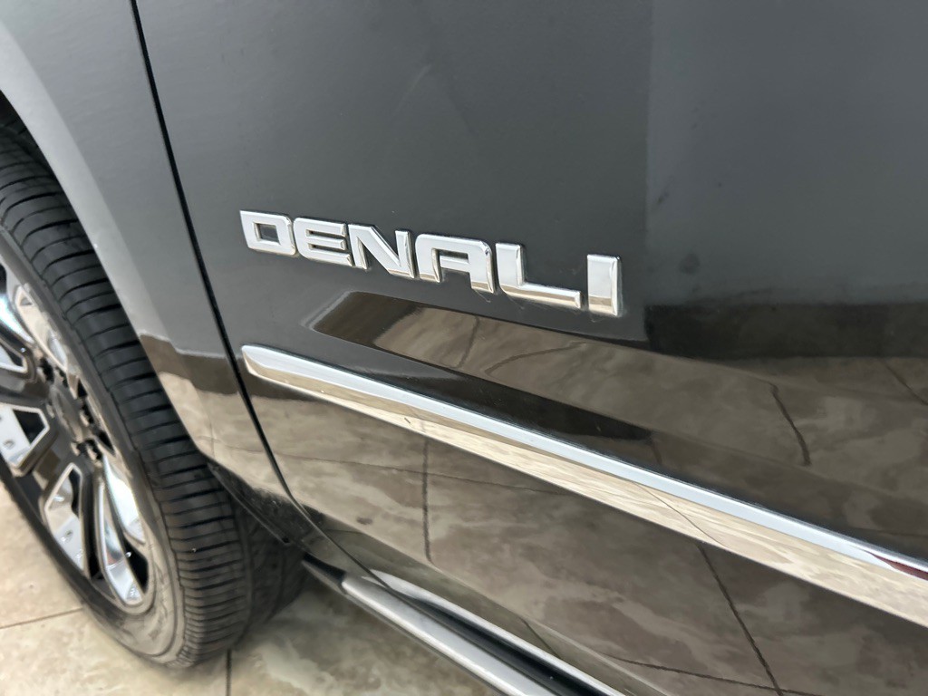 2016 GMC Yukon Image 14
