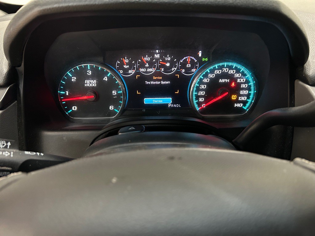 2017 Chevrolet Tahoe Image 17