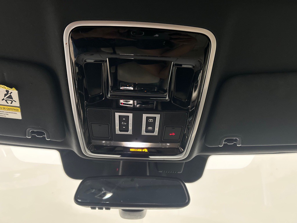 2016 Land Rover Range Rover Image 19